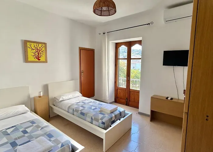 Aeolian Apartments